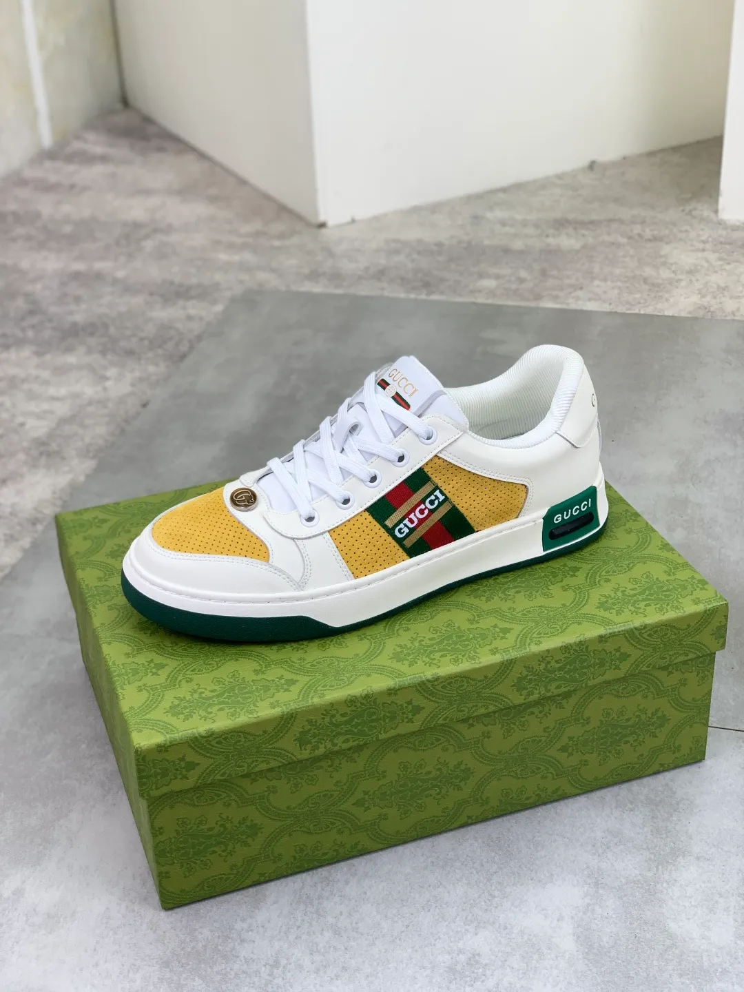 Men's shoes 💰P420💰 [New model] (GUCCI) official website's latest 🎁🎁casual and fashionable men's shoes 👟, hot style 💥 style is simple and elegant, exclusive for trendy men. Unique official website's latest brand double G elements 👑Original Gucci decoration, fashionable and generous, the fabric is original frosted calfskin ✅Fully imported first-layer pigskin lining, the official website specifies wear-resistant, lightweight original rubber casual outsole, the classic model is taken in kind at the counter🎬38-44 (45 46 customized) 3️⃣ colors available